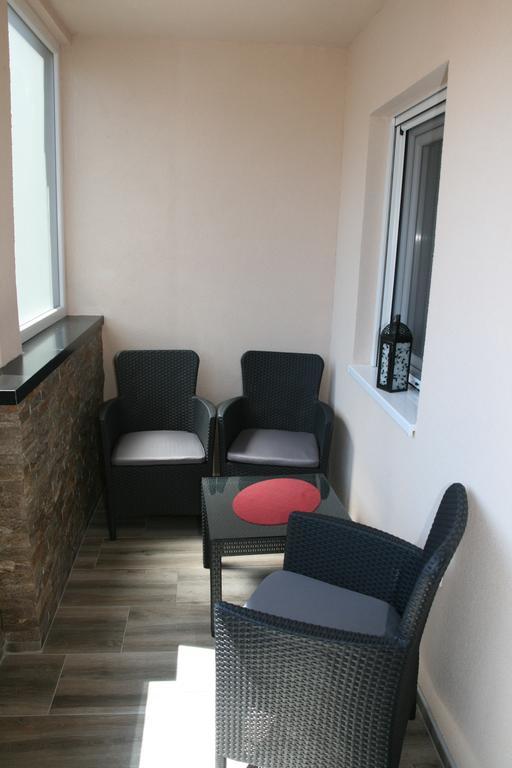 Lola Apartments Banja Koviljača Dış mekan fotoğraf